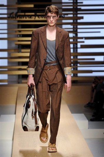 Fotoservizio/SS 2015/MEN/SALVATORE FERRAGAMO/DP1/15
