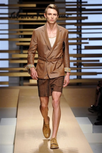 Fotoservizio/SS 2015/MEN/SALVATORE FERRAGAMO/DP1/17