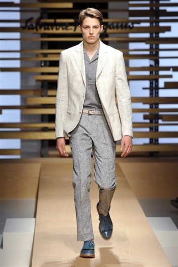 Fotoservizio/SS 2015/MEN/SALVATORE FERRAGAMO/DP1/25