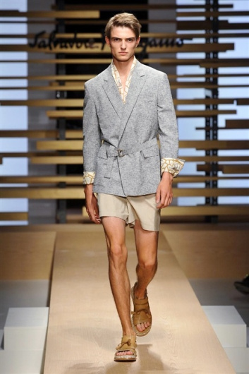 Fotoservizio/SS 2015/MEN/SALVATORE FERRAGAMO/DP1/26