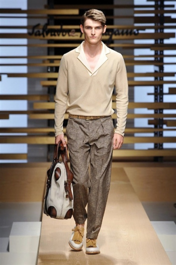 Fotoservizio/SS 2015/MEN/SALVATORE FERRAGAMO/DP1/37