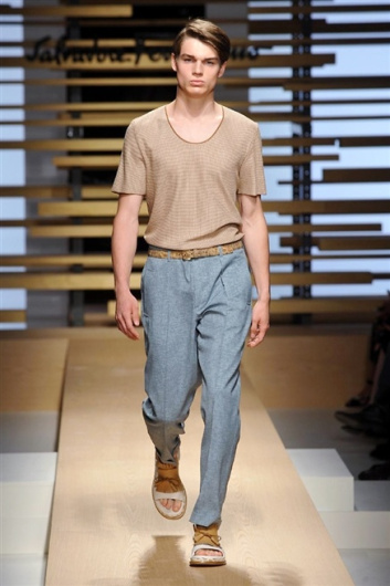 Fotoservizio/SS 2015/MEN/SALVATORE FERRAGAMO/DP1/40