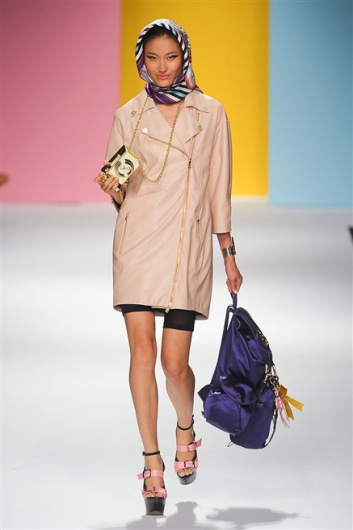 Fotoservizio/SS 2012/WOMEN/FRANKIE MORELLO/15