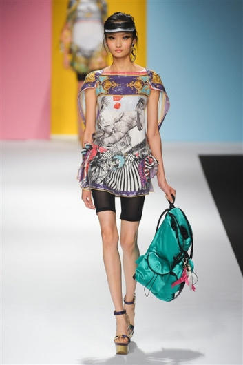 Fotoservizio/SS 2012/WOMEN/FRANKIE MORELLO/17