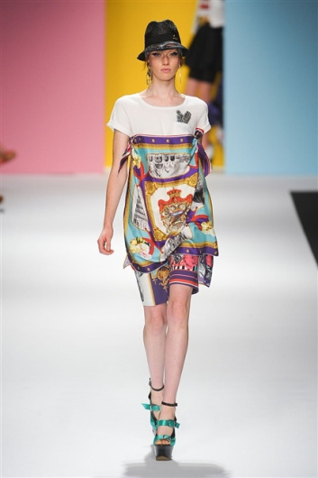 Fotoservizio/SS 2012/WOMEN/FRANKIE MORELLO/19