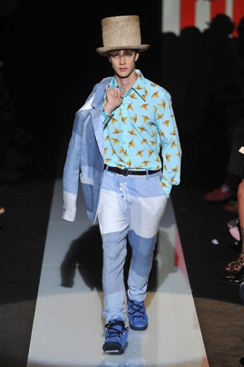 Fotoservizio/SS 2015/MEN/VIVIENNE WESTWOOD/DP1/12