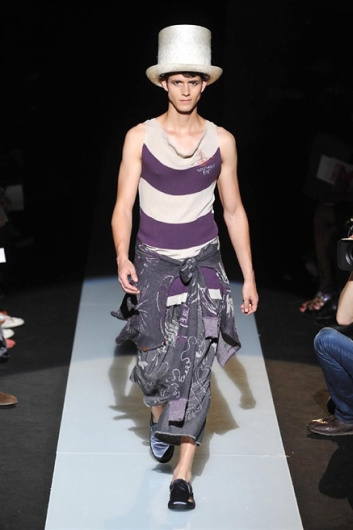 Fotoservizio/SS 2015/MEN/VIVIENNE WESTWOOD/DP1/18