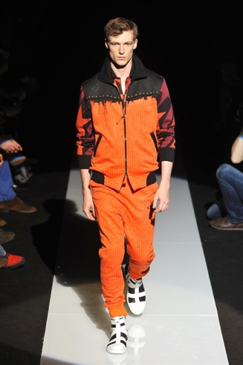 Fotoservizio/SS 2015/MEN/VIVIENNE WESTWOOD/DP1/31