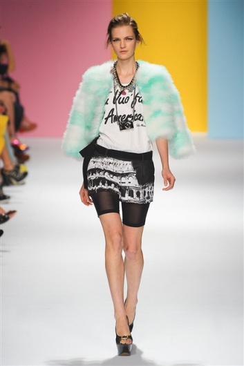 Fotoservizio/SS 2012/WOMEN/FRANKIE MORELLO/31