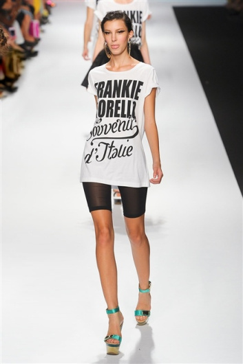 Fotoservizio/SS 2012/WOMEN/FRANKIE MORELLO/44