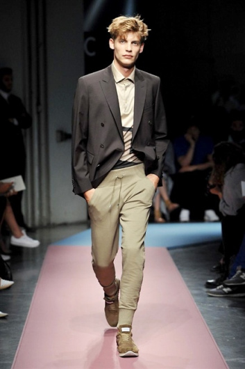 Fotoservizio/SS 2015/MEN/DAKS/DP1/8