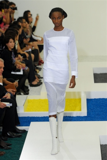 Fotoservizio/SS 2012/WOMEN/JIL SANDER/2