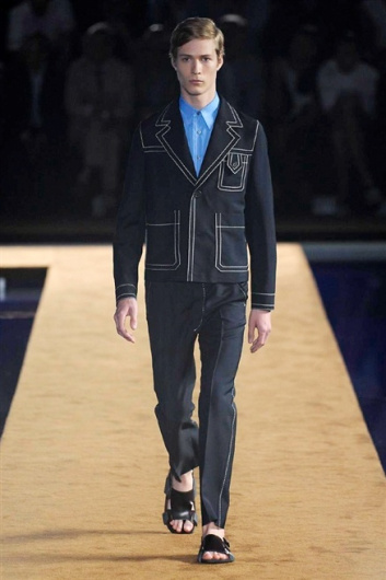 Fotoservizio/SS 2015/MEN/PRADA/DP1/3