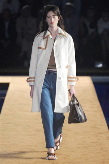 Fotoservizio/SS 2015/MEN/PRADA/DP1/19