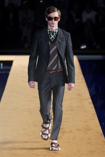 Fotoservizio/SS 2015/MEN/PRADA/DP1/24