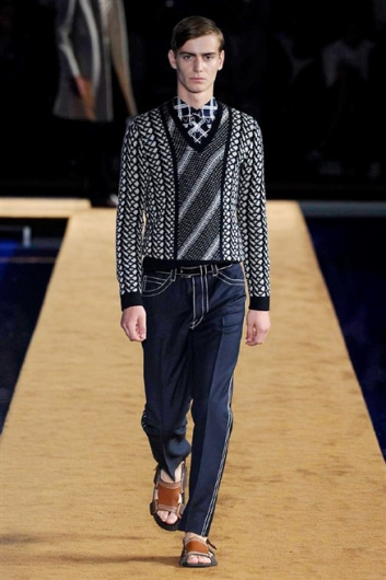 Fotoservizio/SS 2015/MEN/PRADA/DP1/26