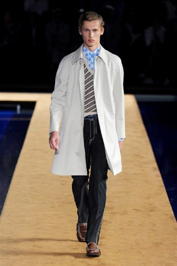 Fotoservizio/SS 2015/MEN/PRADA/DP1/27