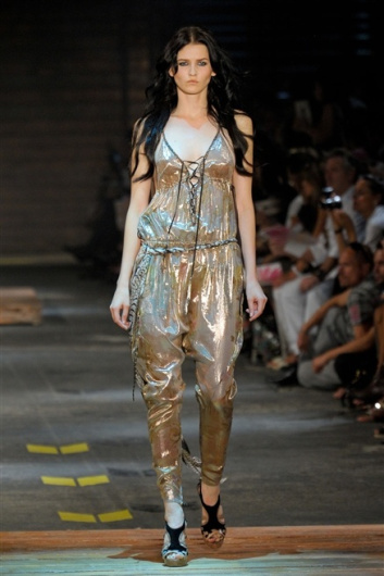 Fotoservizio/SS 2012/WOMEN/JUST CAVALLI/27