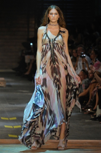Fotoservizio/SS 2012/WOMEN/JUST CAVALLI/24
