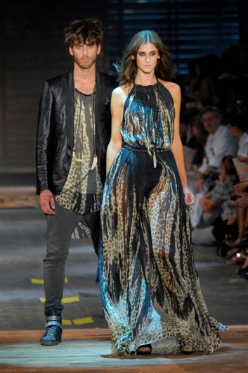 Fotoservizio/SS 2012/WOMEN/JUST CAVALLI/39