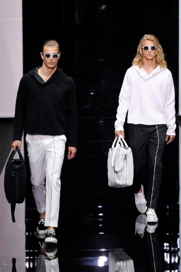 Fotoservizio/SS 2015/MEN/EMPORIO ARMANI/DP1/14