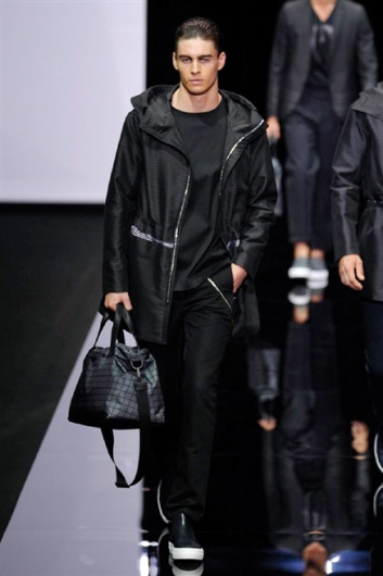 Fotoservizio/SS 2015/MEN/EMPORIO ARMANI/DP1/21