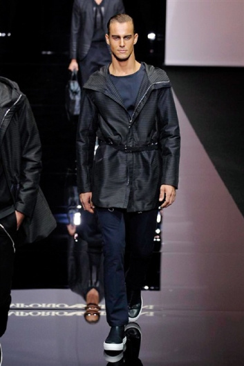 Fotoservizio/SS 2015/MEN/EMPORIO ARMANI/DP1/22