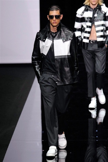 Fotoservizio/SS 2015/MEN/EMPORIO ARMANI/DP1/40