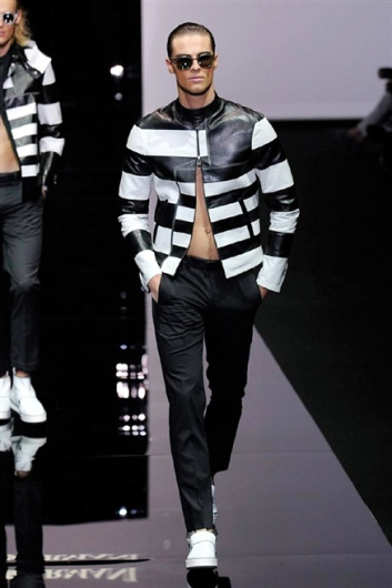 Fotoservizio/SS 2015/MEN/EMPORIO ARMANI/DP1/41
