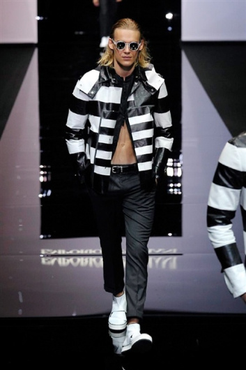 Fotoservizio/SS 2015/MEN/EMPORIO ARMANI/DP1/42