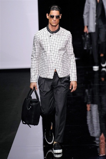 Fotoservizio/SS 2015/MEN/EMPORIO ARMANI/DP1/50