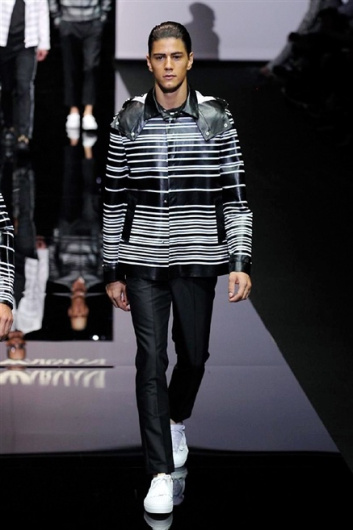 Fotoservizio/SS 2015/MEN/EMPORIO ARMANI/DP1/55