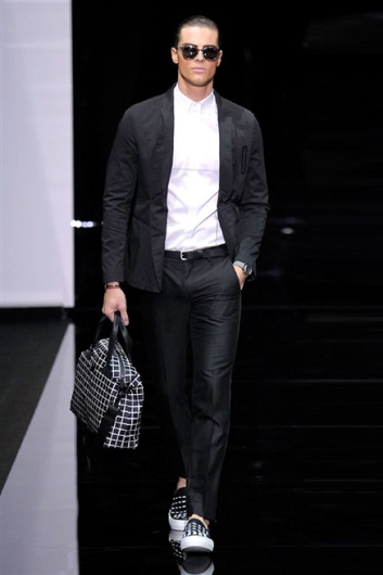Fotoservizio/SS 2015/MEN/EMPORIO ARMANI/DP1/7