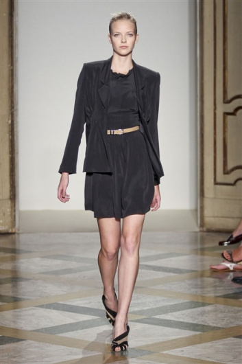 Fotoservizio/SS 2012/WOMEN/SILVIO BETTERELLI/3
