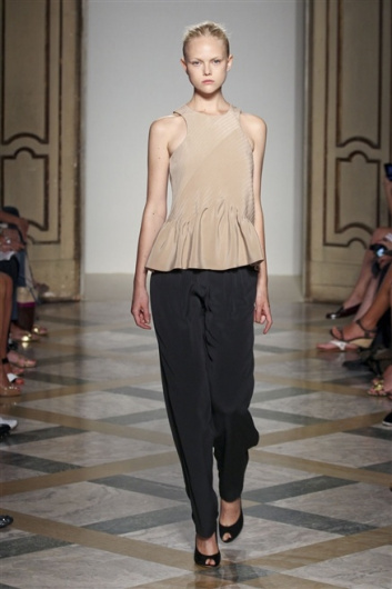 Fotoservizio/SS 2012/WOMEN/SILVIO BETTERELLI/4