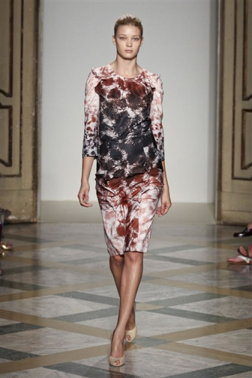 Fotoservizio/SS 2012/WOMEN/SILVIO BETTERELLI/13
