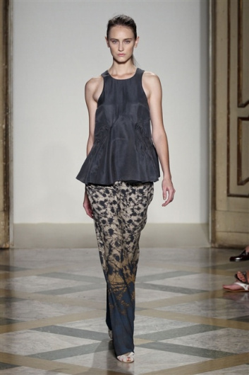 Fotoservizio/SS 2012/WOMEN/SILVIO BETTERELLI/14
