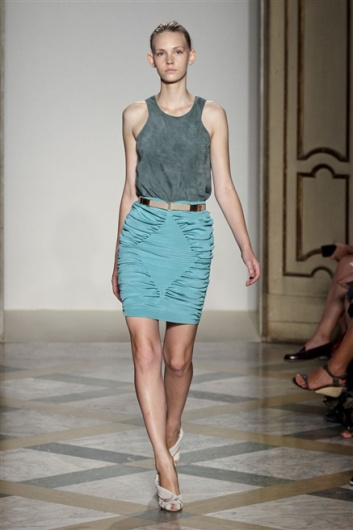 Fotoservizio/SS 2012/WOMEN/SILVIO BETTERELLI/19