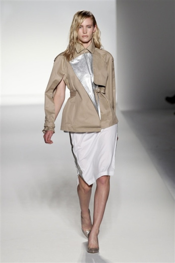 Fotoservizio/SS 2012/WOMEN/SPORTMAX/3
