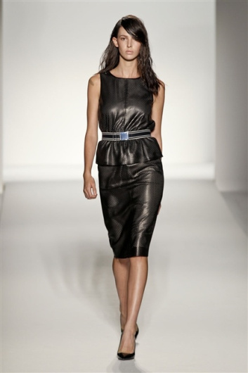 Fotoservizio/SS 2012/WOMEN/SPORTMAX/13