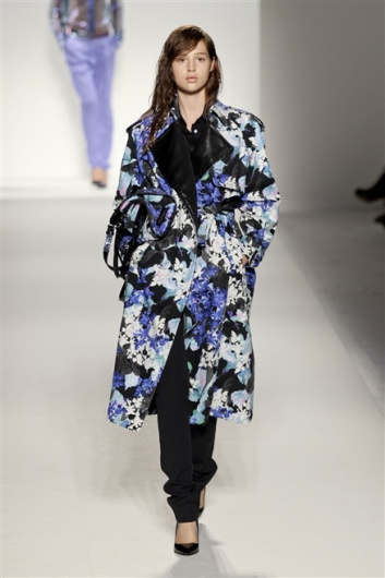 Fotoservizio/SS 2012/WOMEN/SPORTMAX/21