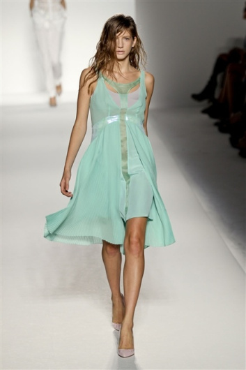 Fotoservizio/SS 2012/WOMEN/SPORTMAX/31
