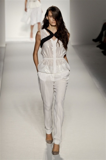Fotoservizio/SS 2012/WOMEN/SPORTMAX/32