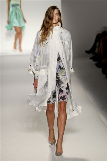 Fotoservizio/SS 2012/WOMEN/SPORTMAX/30