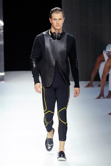Fotoservizio/SS 2015/MEN/DIRK BIKKEMBERGS/DP1/28
