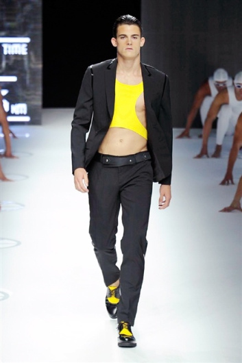 Fotoservizio/SS 2015/MEN/DIRK BIKKEMBERGS/DP1/36