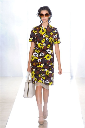 Fotoservizio/SS 2012/WOMEN/MARNI/11