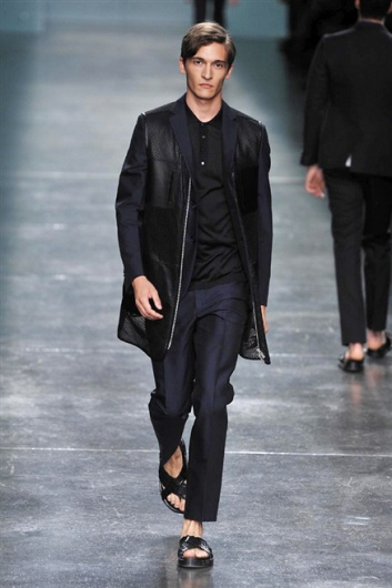 Fotoservizio/SS 2015/MEN/FENDI/DP1/43