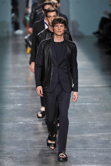 Fotoservizio/SS 2015/MEN/FENDI/DP1/44