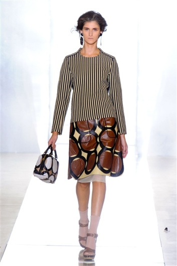 Fotoservizio/SS 2012/WOMEN/MARNI/23